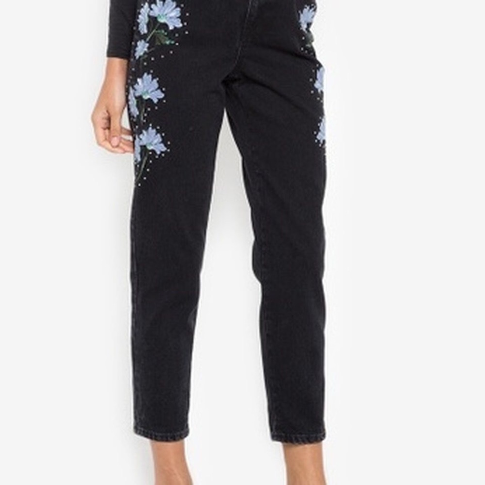 TopShop Mom Jeans Black Flower Pattern